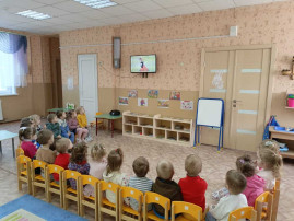 День пчелы День пчелы.